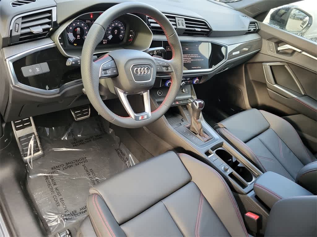 Thumbnail: 2025 Audi Q3 - 10