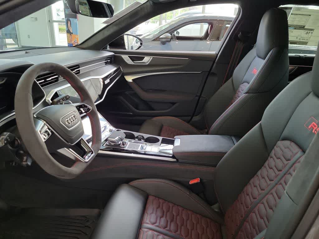 Thumbnail: 2026 Audi RS 6 - 11