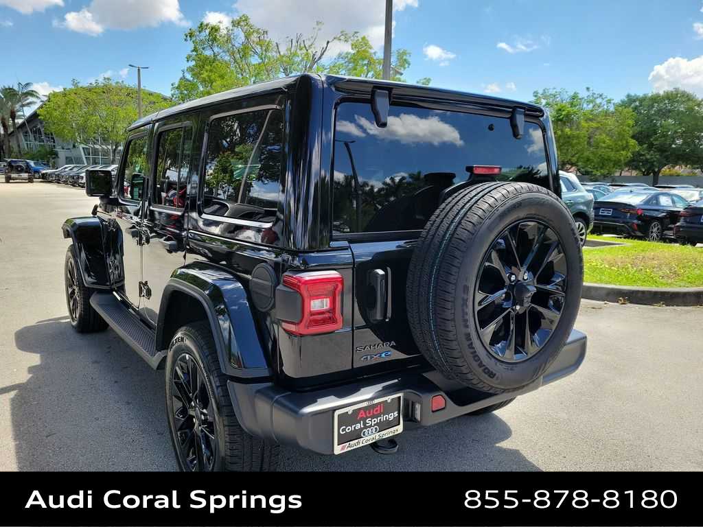Thumbnail: 2025 Jeep Wrangler - 12
