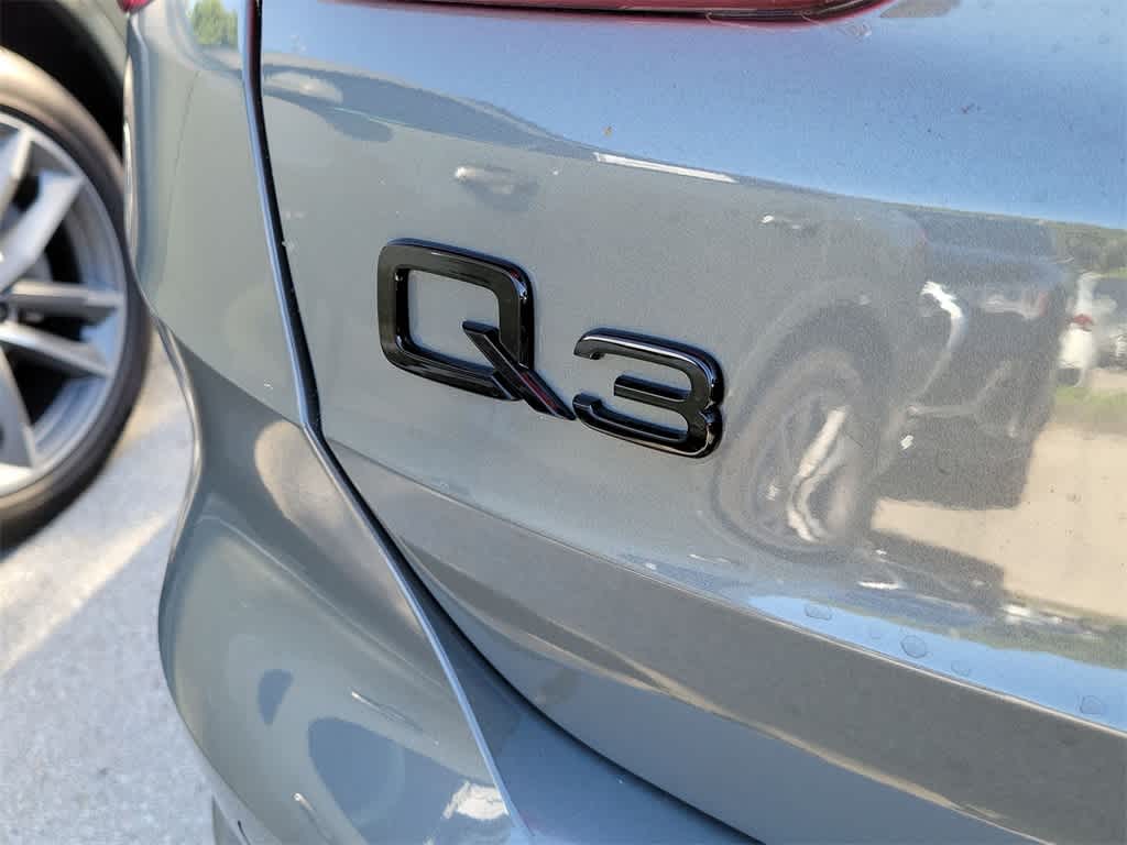 Thumbnail: 2025 Audi Q3 - 7