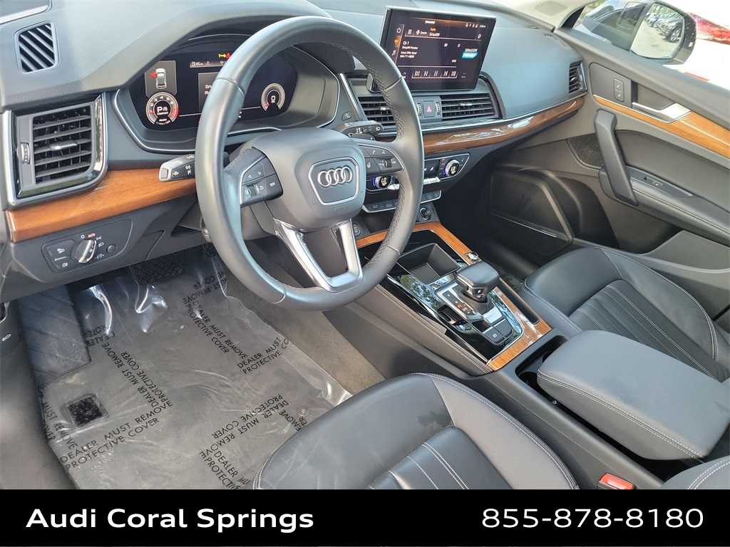 Thumbnail: 2023 Audi Q5 - 10