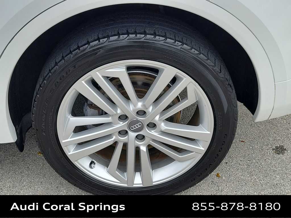 Thumbnail: 2019 Audi Q5 - 16