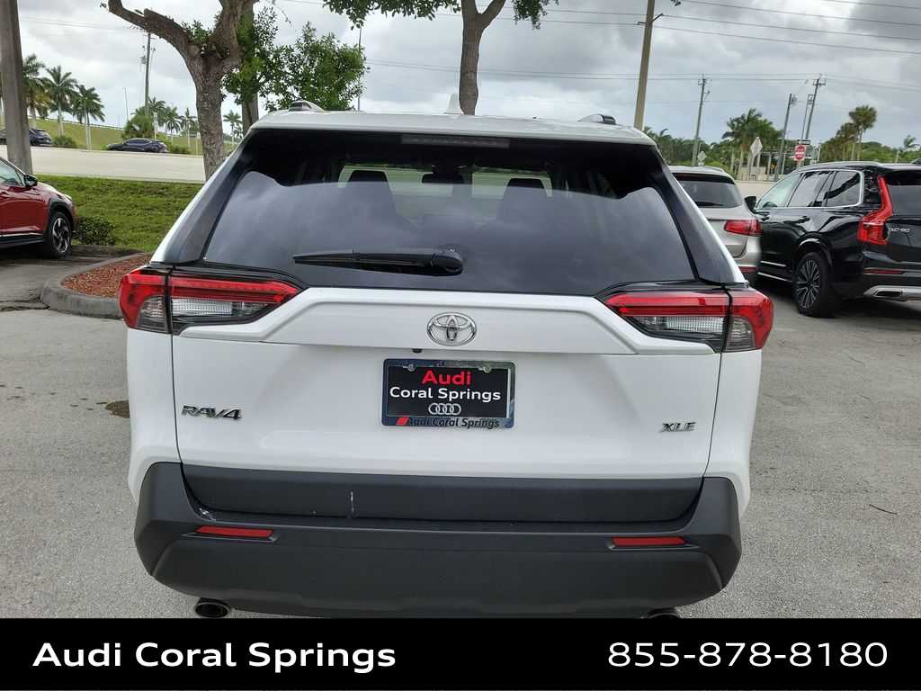 Thumbnail: 2021 Toyota RAV4 - 13