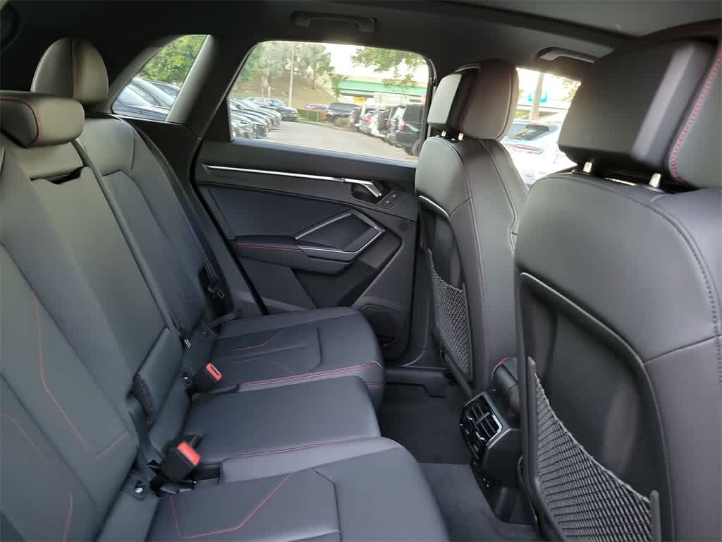 Thumbnail: 2025 Audi Q3 - 21