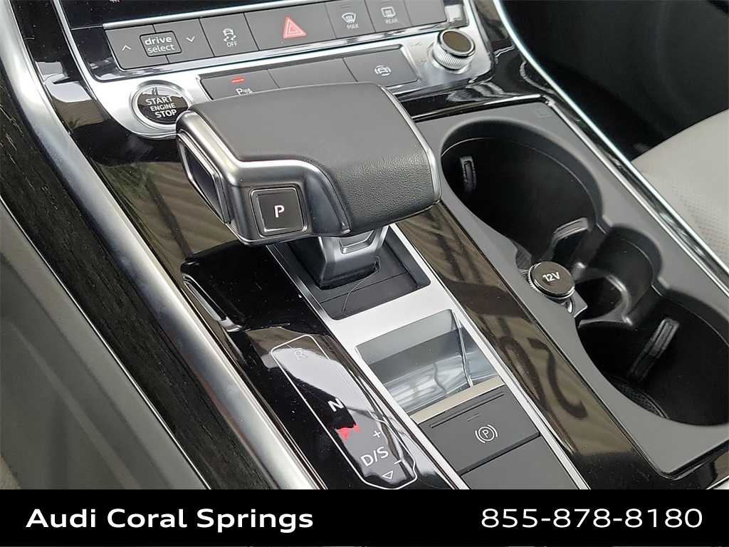 Thumbnail: 2022 Audi Q7 - 25