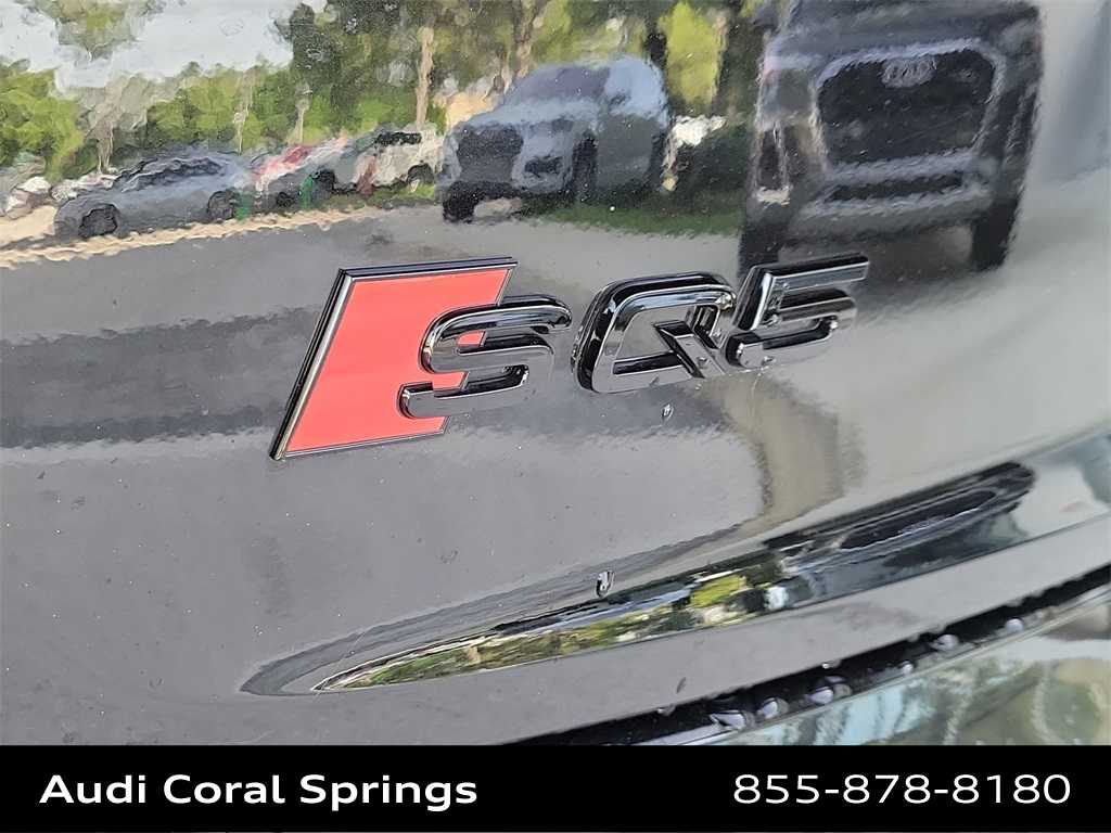 Thumbnail: 2023 Audi SQ5 - 7