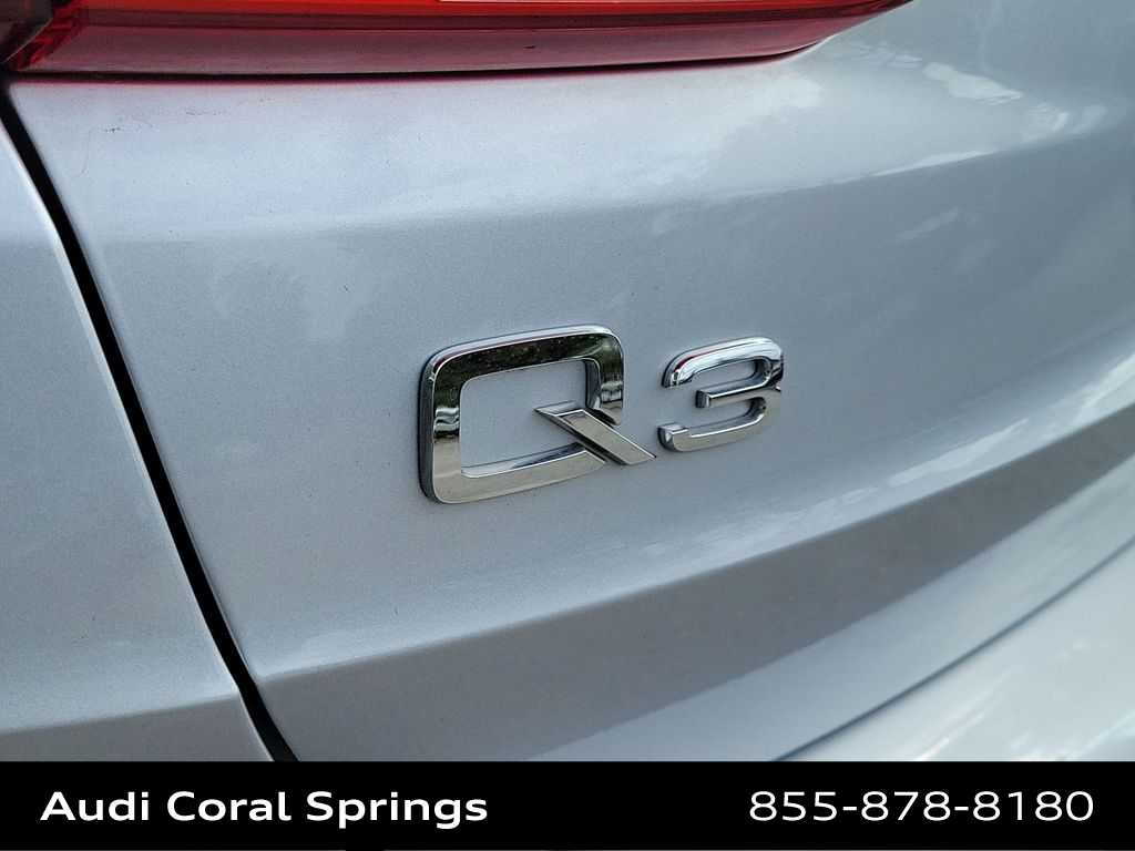 Thumbnail: 2020 Audi Q3 - 15