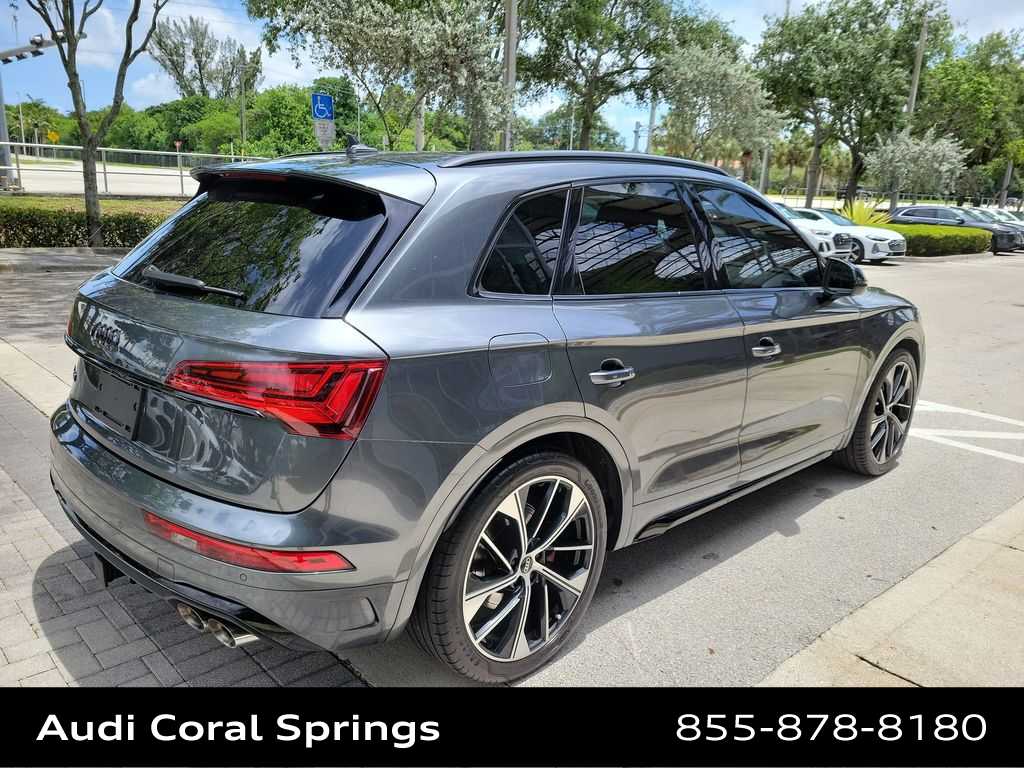 Thumbnail: 2024 Audi SQ5 - 8