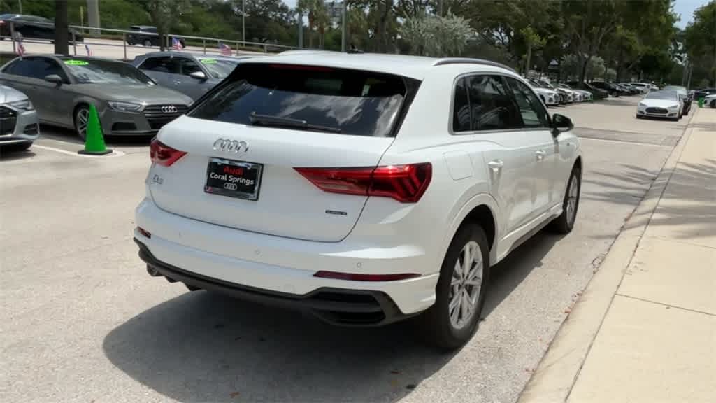 Thumbnail: 2025 Audi Q3 - 8