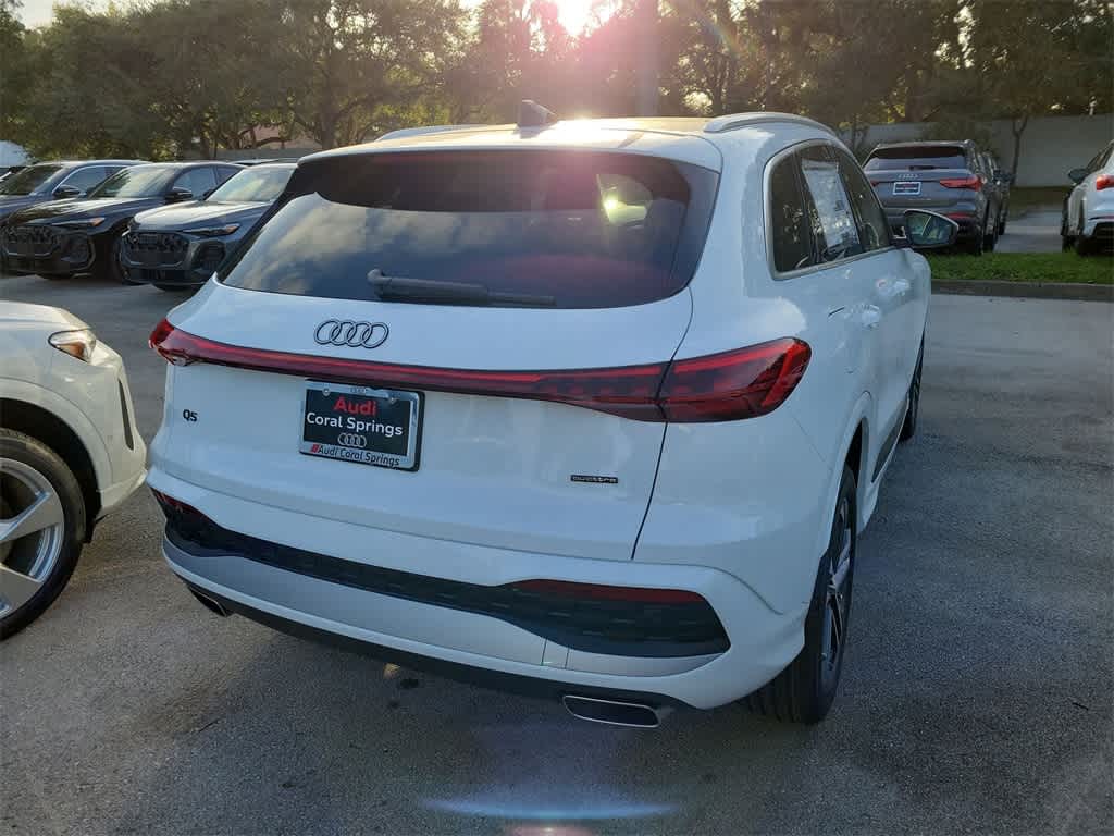 Thumbnail: 2025 Audi Q5 - 8