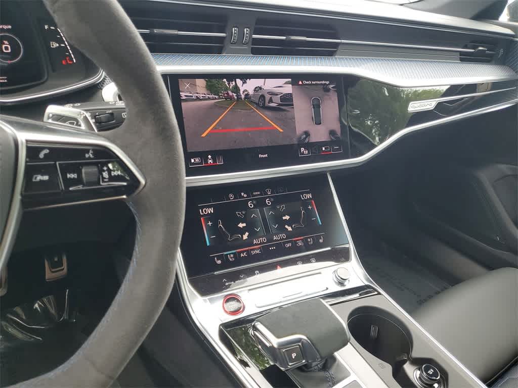 Thumbnail: 2025 Audi RS 6 - 24