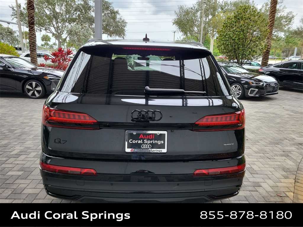 Thumbnail: 2023 Audi Q7 - 13