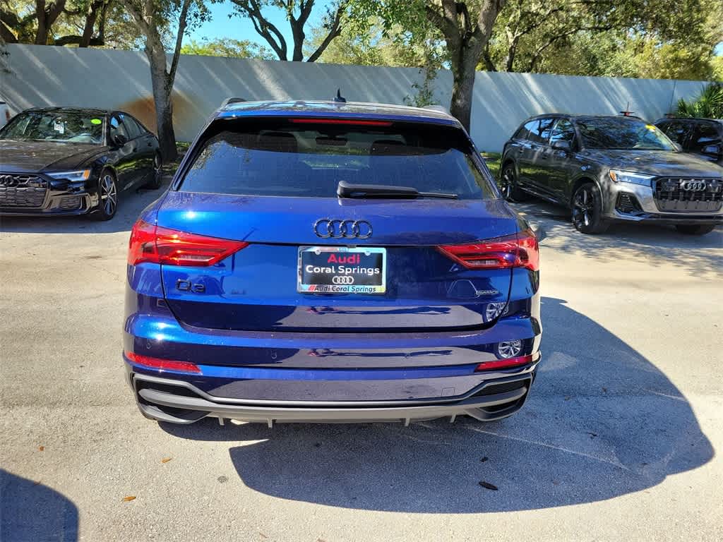 Thumbnail: 2025 Audi Q3 - 7