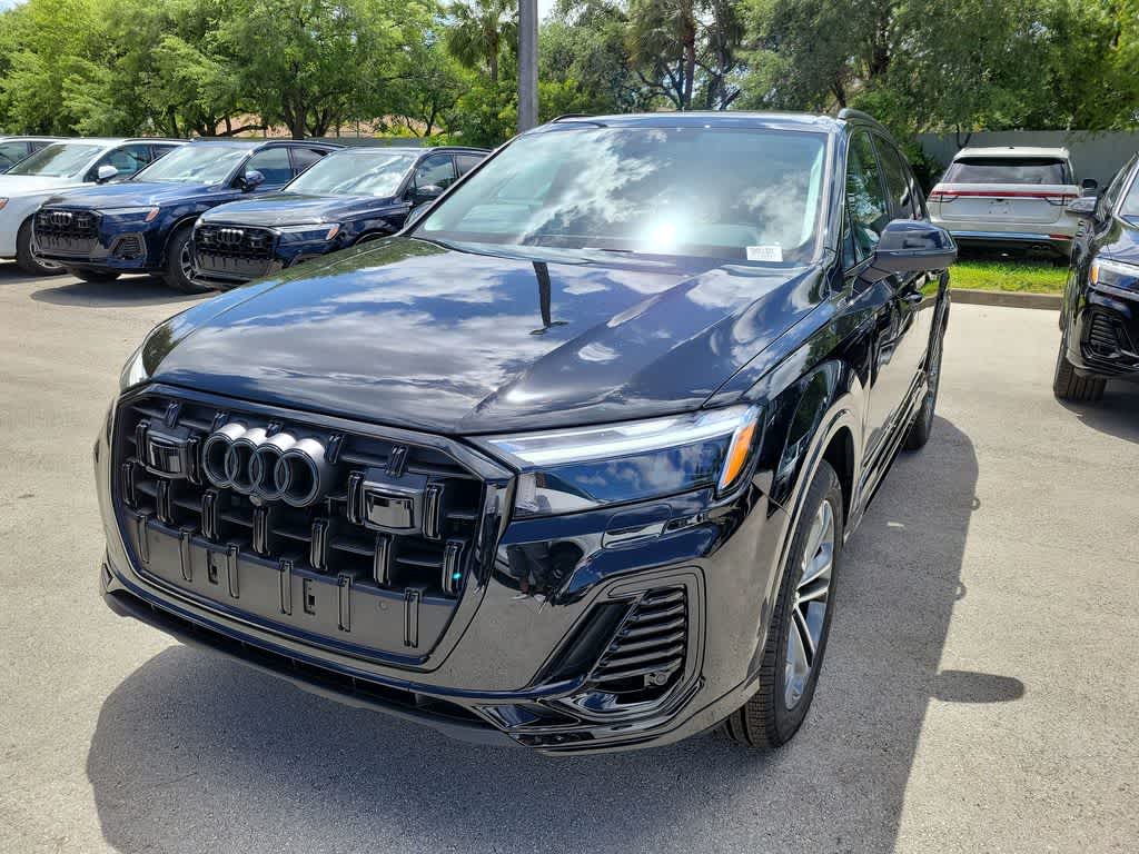Thumbnail: 2026 Audi Q7 - 4