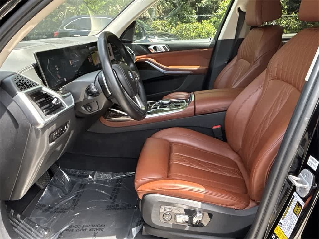 2023 BMW X7 xDrive40i 25