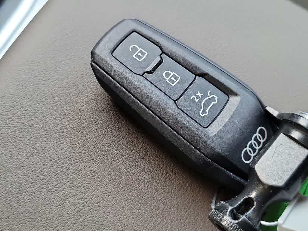 Thumbnail: 2025 Audi Q5 - 20