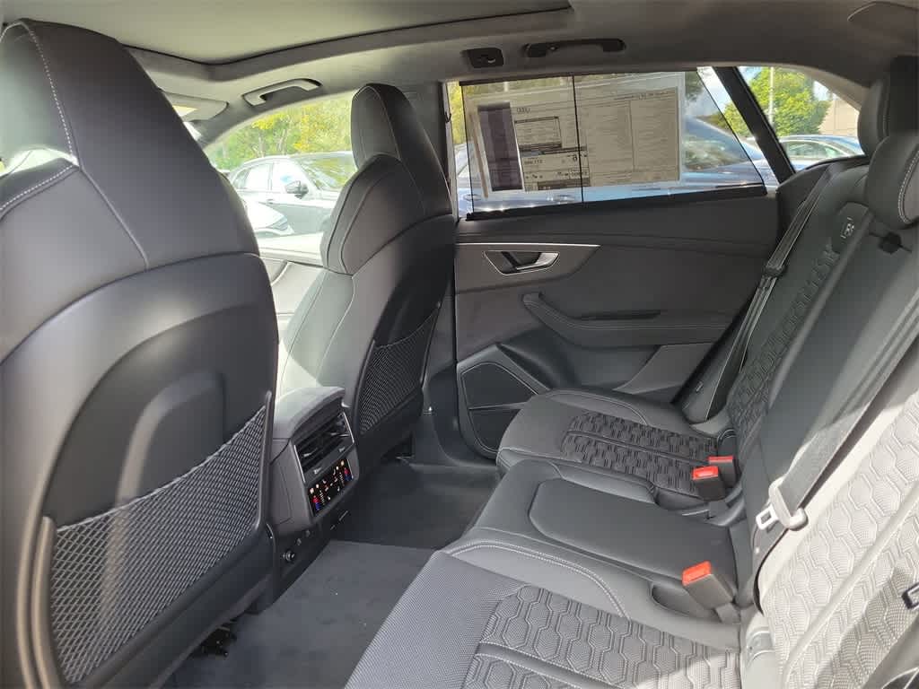 Thumbnail: 2026 Audi RS Q8 - 20