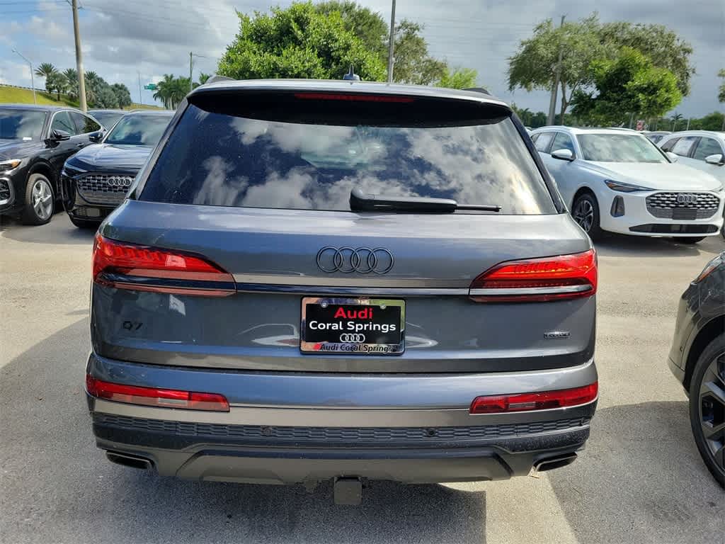 Thumbnail: 2026 Audi Q7 - 5