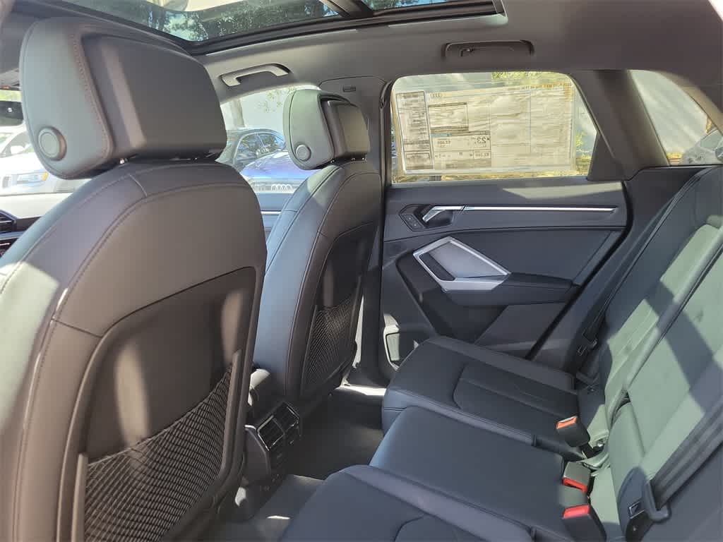 Thumbnail: 2025 Audi Q3 - 20