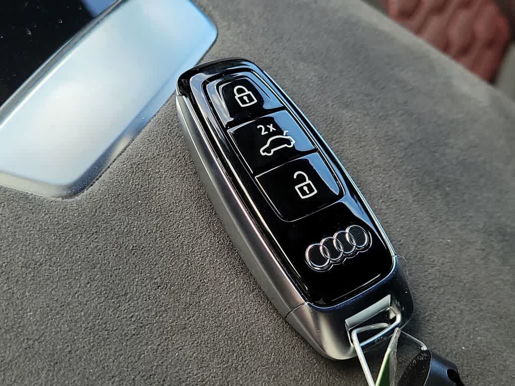 Thumbnail: 2025 Audi RS 7 - 20