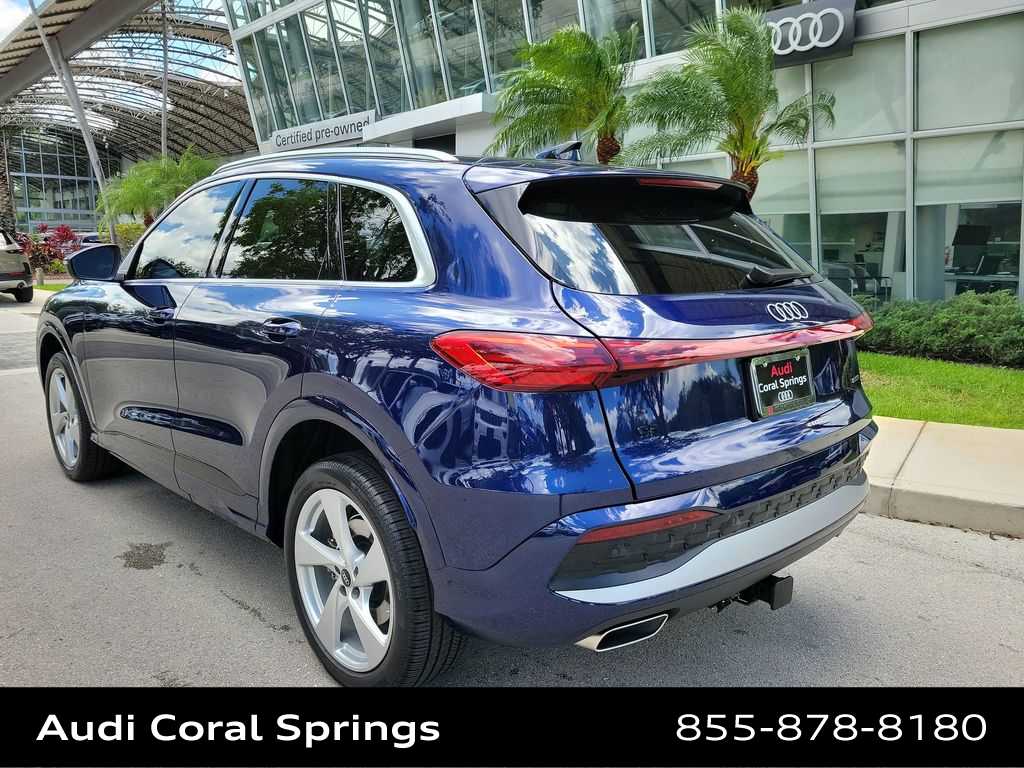 Thumbnail: 2025 Audi Q5 - 6