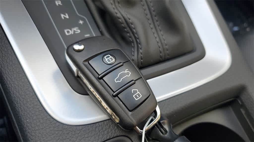 Thumbnail: 2025 Audi Q3 - 28