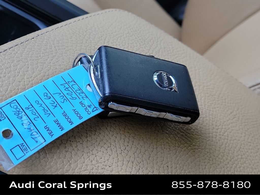 Thumbnail: 2019 Volvo XC60 - 28