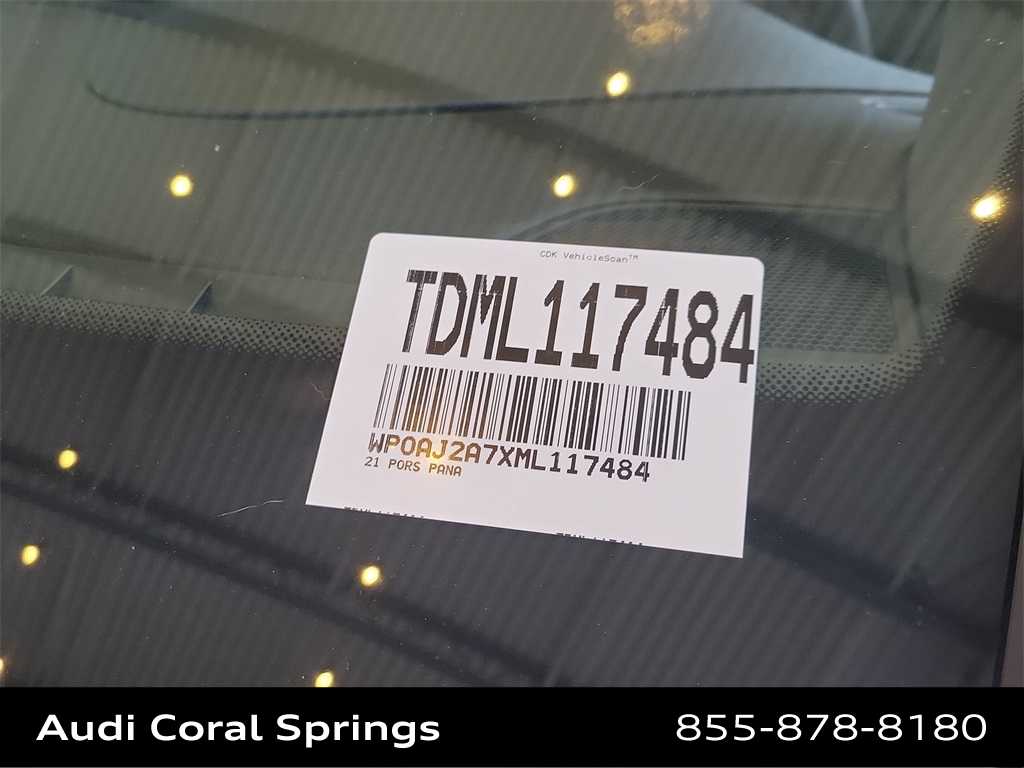 Thumbnail: 2021 Porsche Panamera - 21