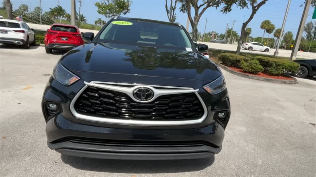 2024 Toyota Highlander XLE 3