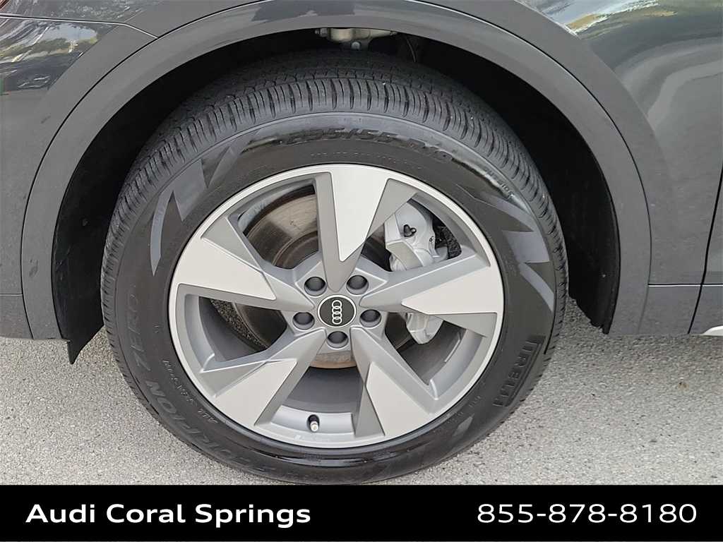 Thumbnail: 2023 Audi Q5 - 16