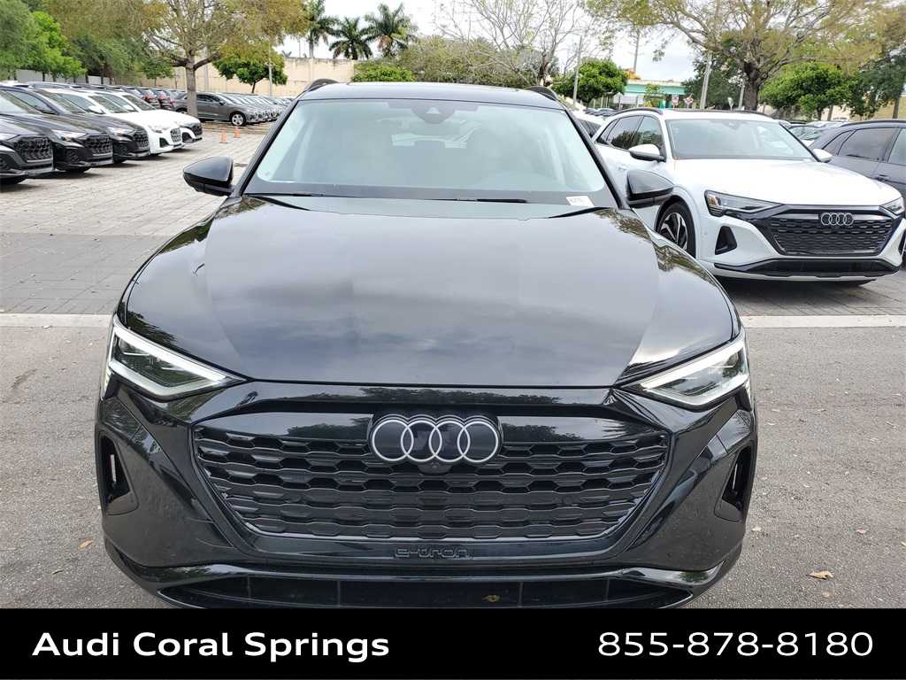 Thumbnail: 2024 Audi Q8 e-tron - 9
