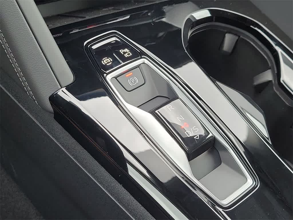 Thumbnail: 2025 Audi Q5 - 25