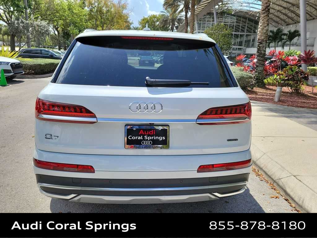 Thumbnail: 2023 Audi Q7 - 7