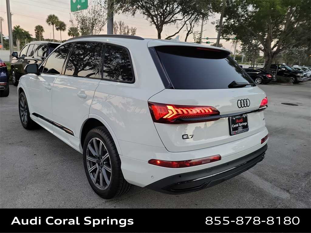 Thumbnail: 2022 Audi Q7 - 6