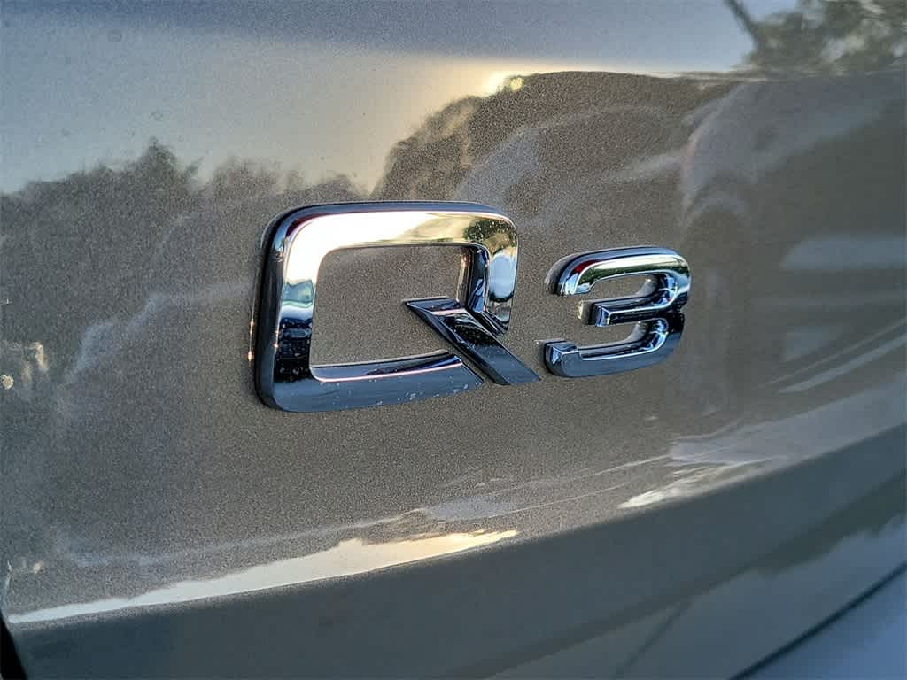 Thumbnail: 2025 Audi Q3 - 15