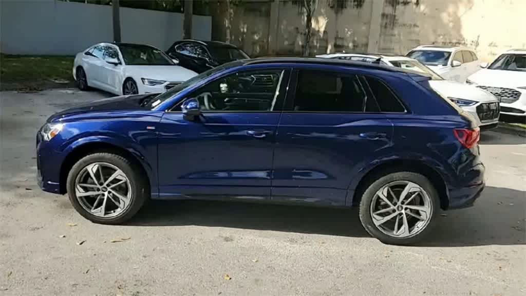 Thumbnail: 2025 Audi Q3 - 5