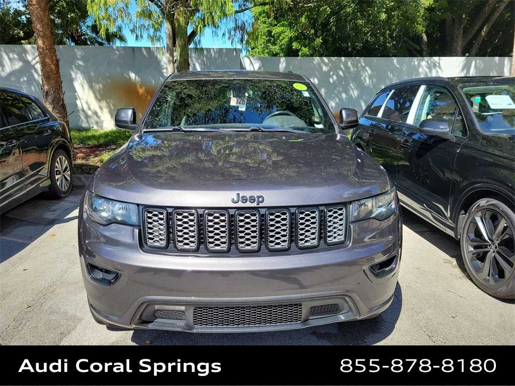 Thumbnail: 2020 Jeep Grand Cherokee - 4