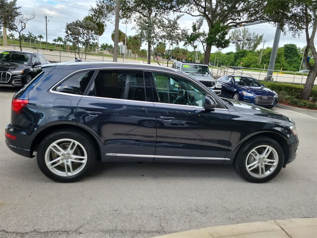 Thumbnail: 2025 Audi Q5 - 9