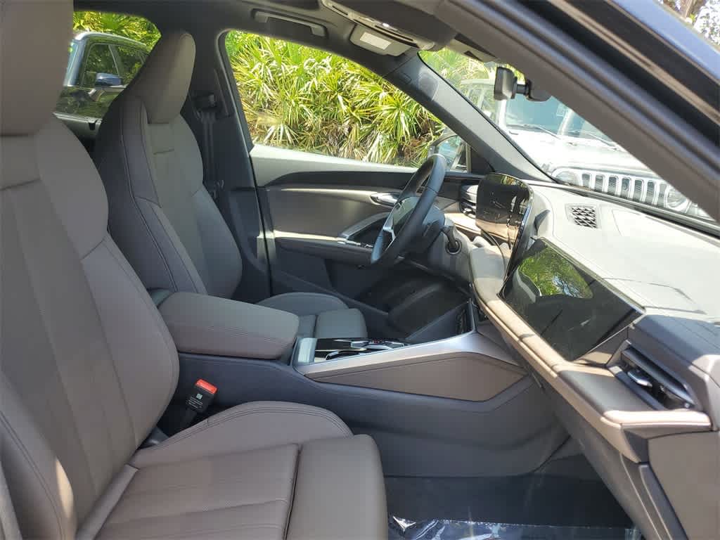 Thumbnail: 2025 Audi Q5 - 22