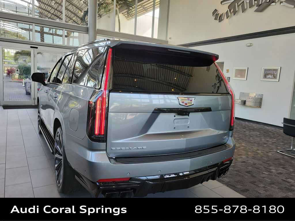 Thumbnail: 2025 Cadillac Escalade - 3