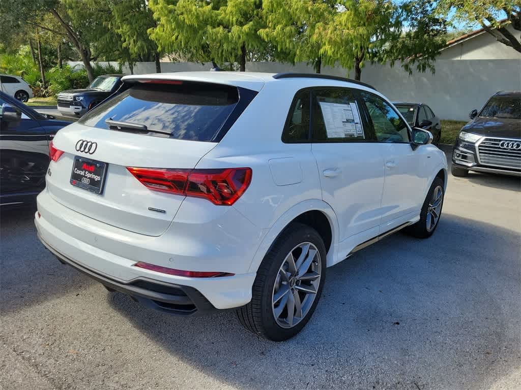 Thumbnail: 2025 Audi Q3 - 8