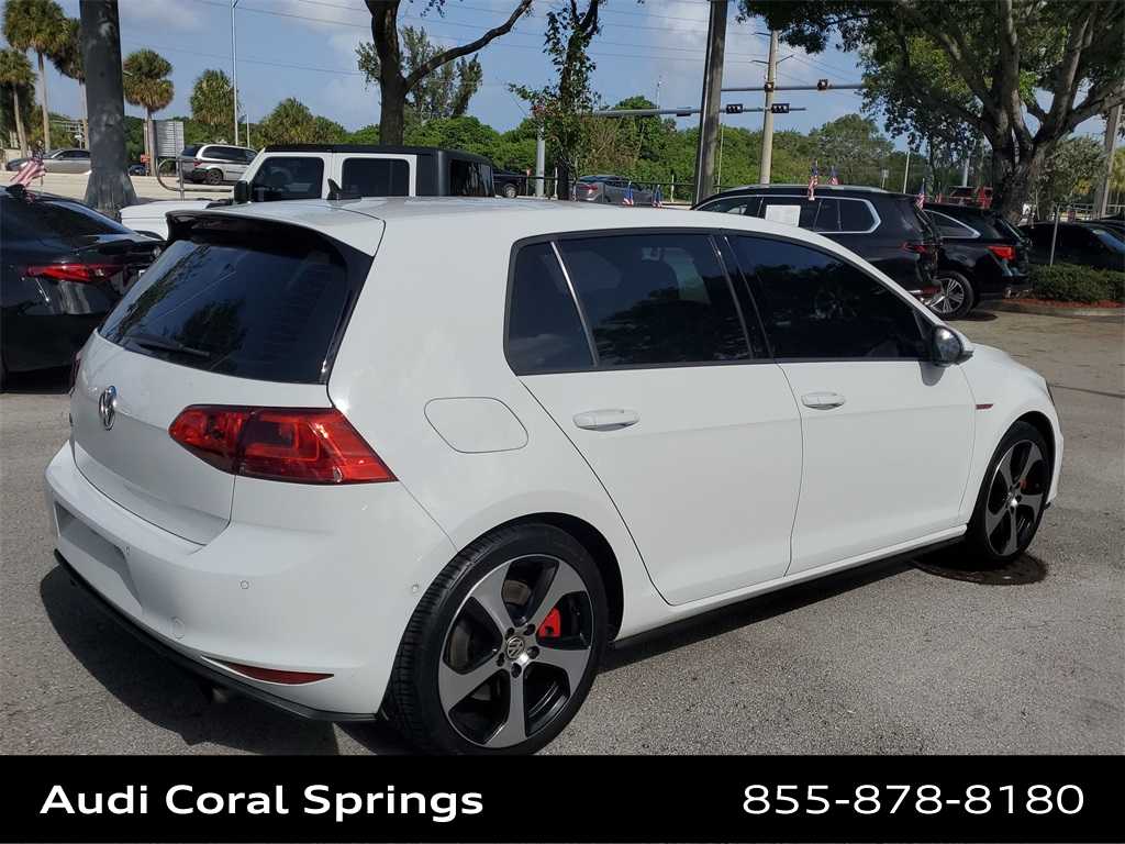 2016 Volkswagen Golf GTI Autobahn 8