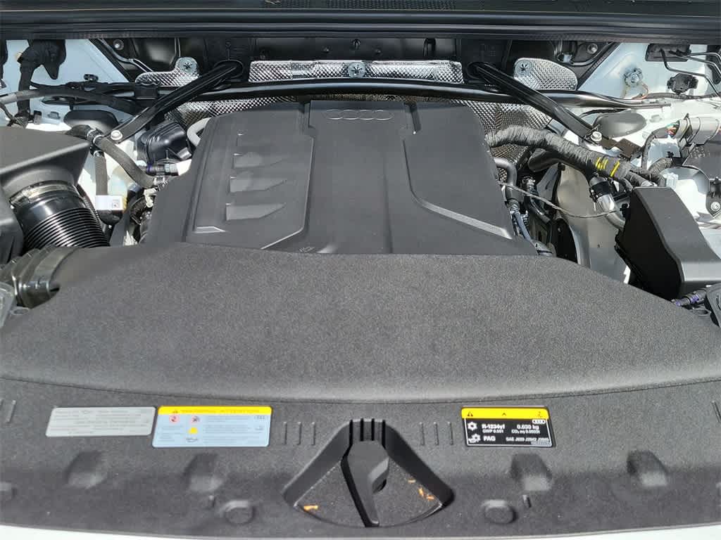 Thumbnail: 2025 Audi Q5 - 9