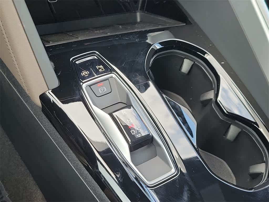 Thumbnail: 2025 Audi Q5 - 17