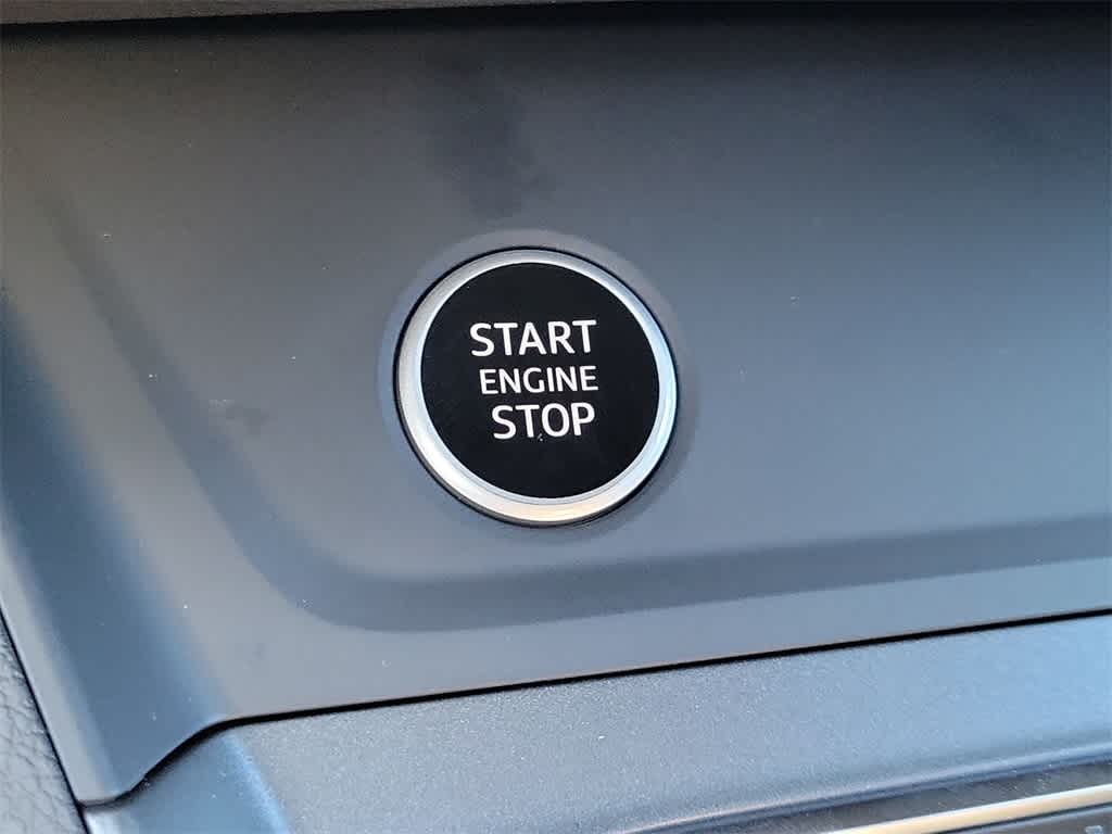 Thumbnail: 2025 Audi Q3 - 19