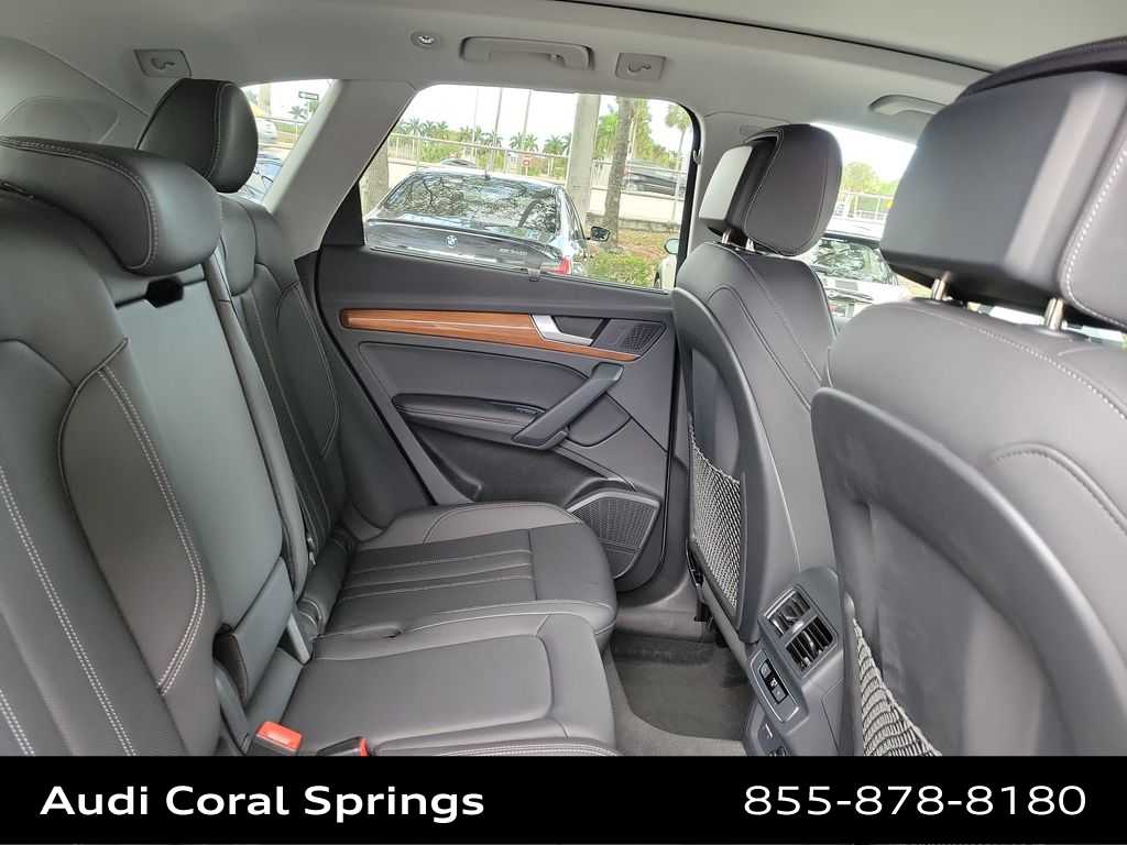 Thumbnail: 2023 Audi Q5 - 21