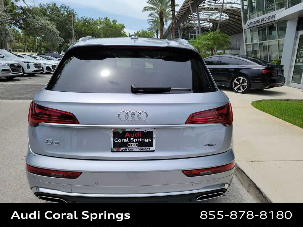 Thumbnail: 2022 Audi Q5 - 13