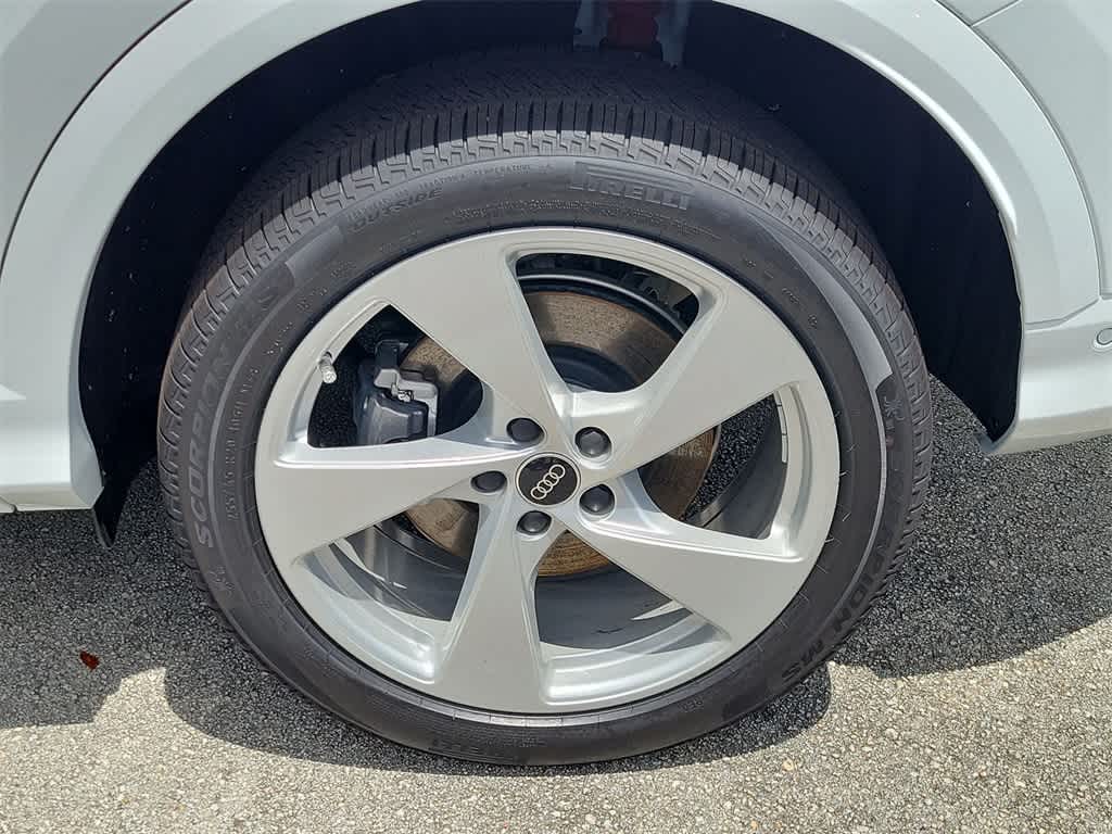 Thumbnail: 2025 Audi Q5 - 8