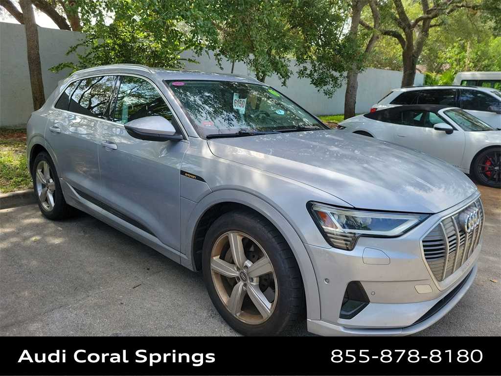 Thumbnail: 2019 Audi e-tron - 10