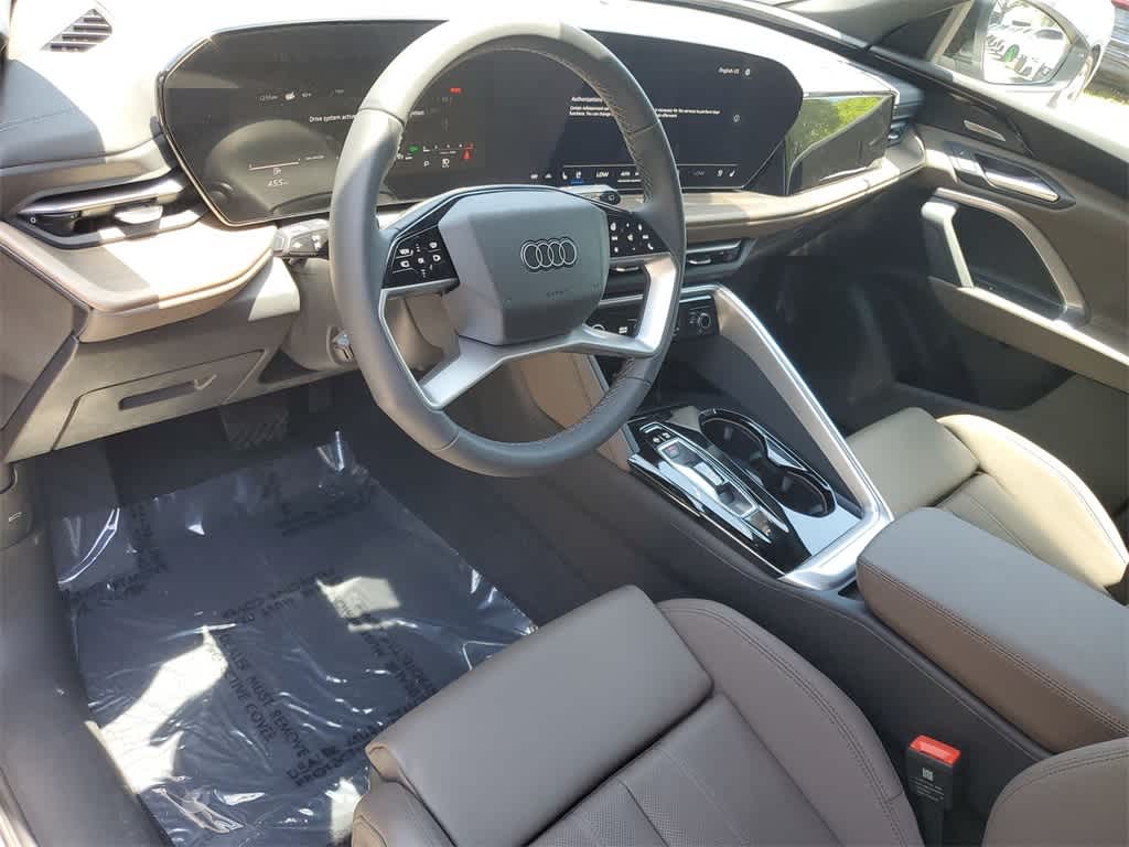 Thumbnail: 2025 Audi Q5 - 10